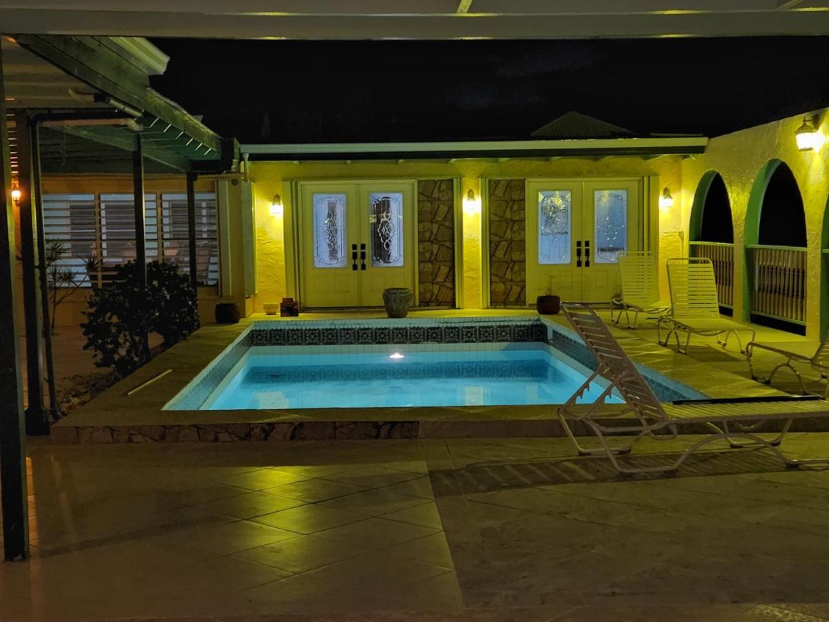 The View Villa คริสเตียนสเต็ด ภายนอก รูปภาพ